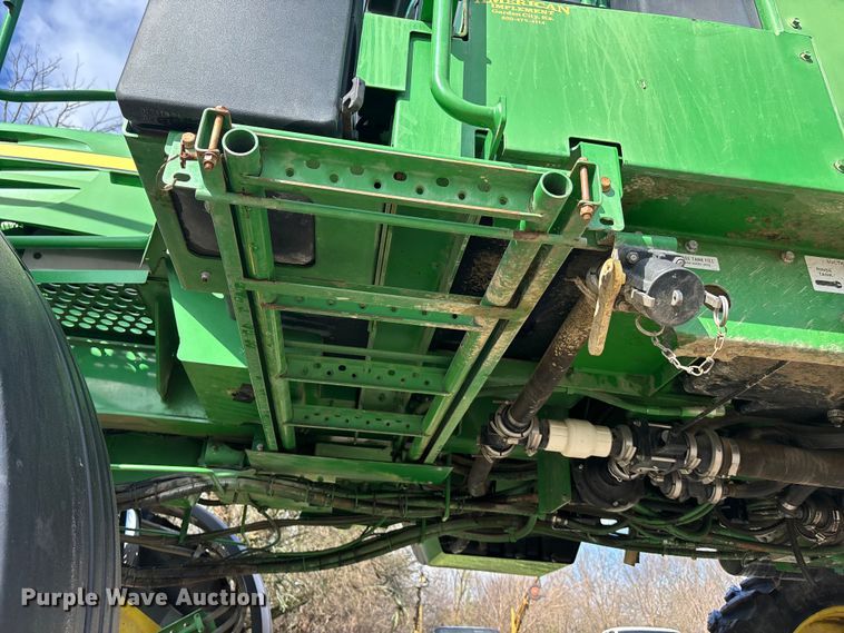 image for item EA4707 2011 John Deere 4730 sprayer
