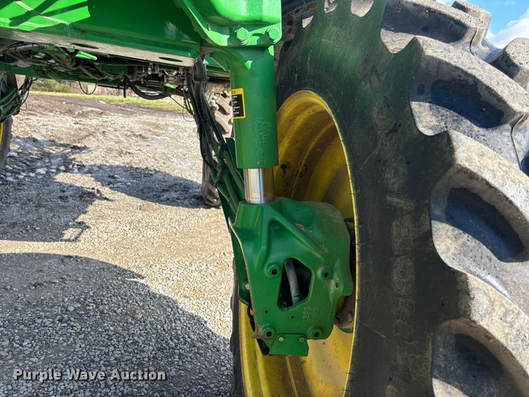 image for item EA4707 2011 John Deere 4730 sprayer