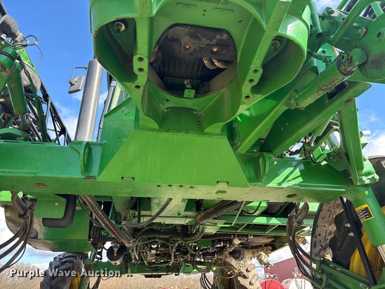 image for item EA4707 2011 John Deere 4730 sprayer