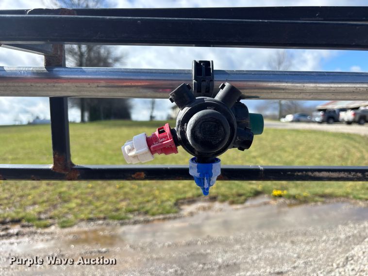 image for item EA4707 2011 John Deere 4730 sprayer