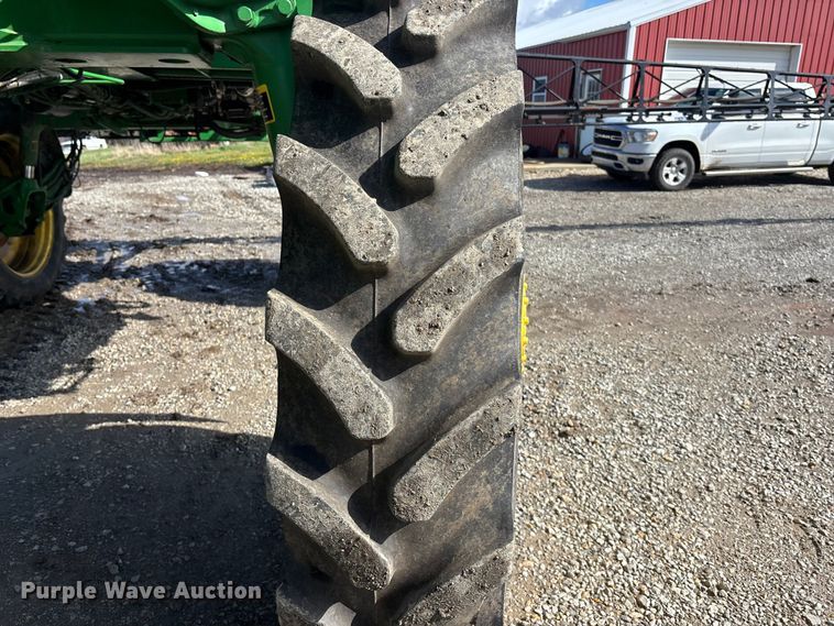 image for item EA4707 2011 John Deere 4730 sprayer