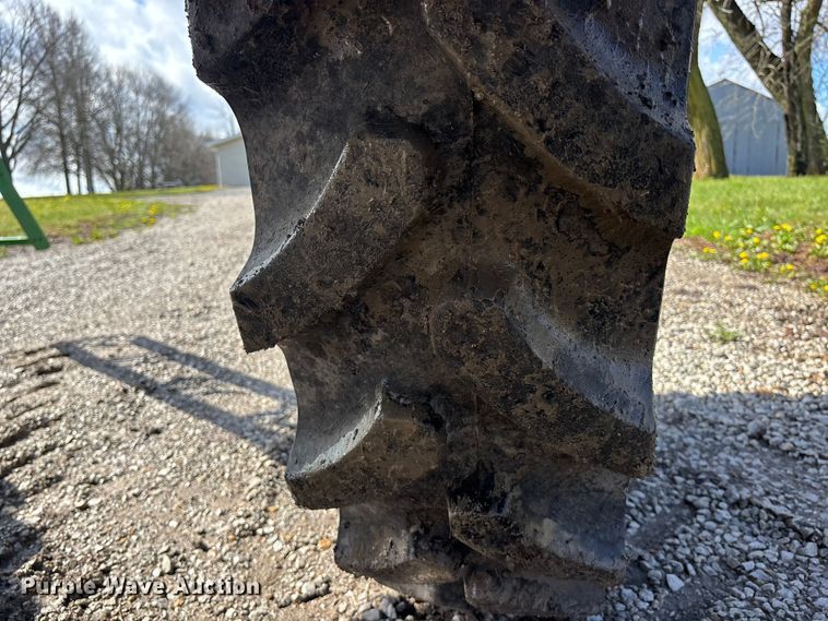 image for item EA4707 2011 John Deere 4730 sprayer