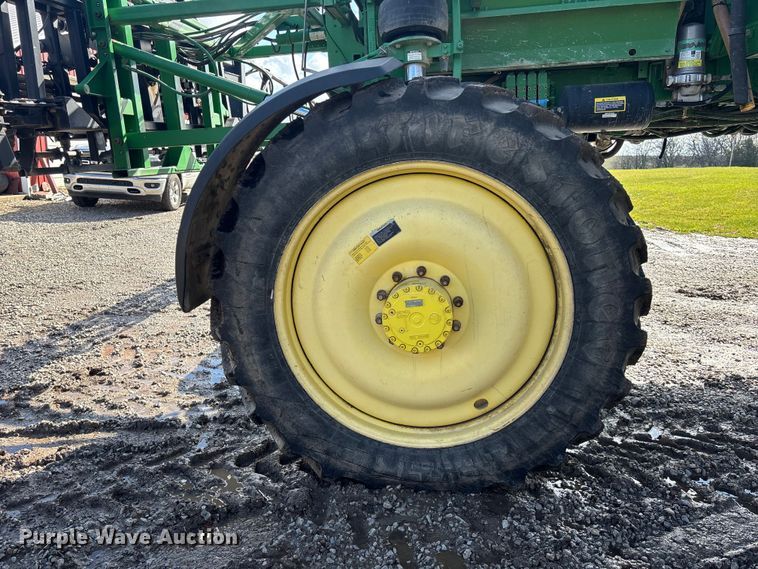 image for item EA4707 2011 John Deere 4730 sprayer