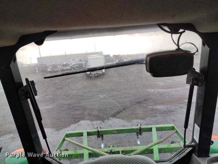 image for item ED0011 2013 John Deere 5085M MFWD tractor