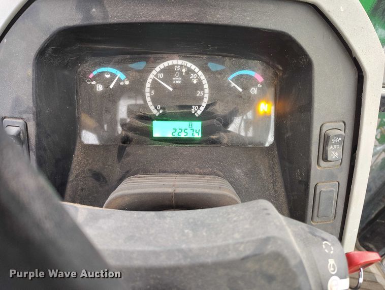 image for item ED0011 2013 John Deere 5085M MFWD tractor