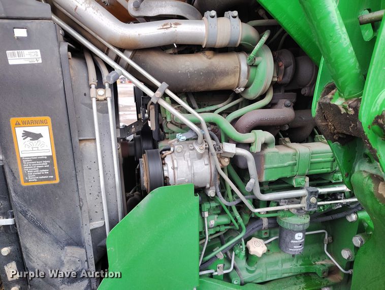 image for item ED0011 2013 John Deere 5085M MFWD tractor