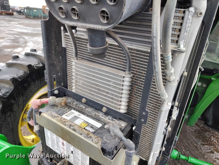 image for item ED0011 2013 John Deere 5085M MFWD tractor