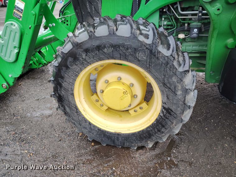 image for item ED0011 2013 John Deere 5085M MFWD tractor