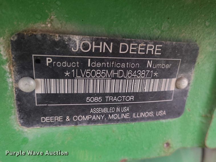 image for item ED0011 2013 John Deere 5085M MFWD tractor