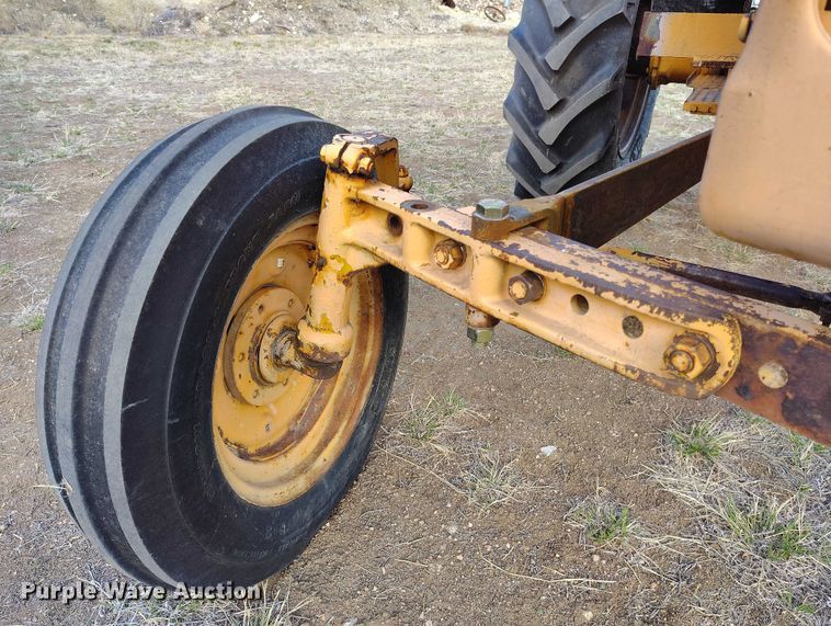 image for item ED0012 Minneapolis-Moline 445 tractor