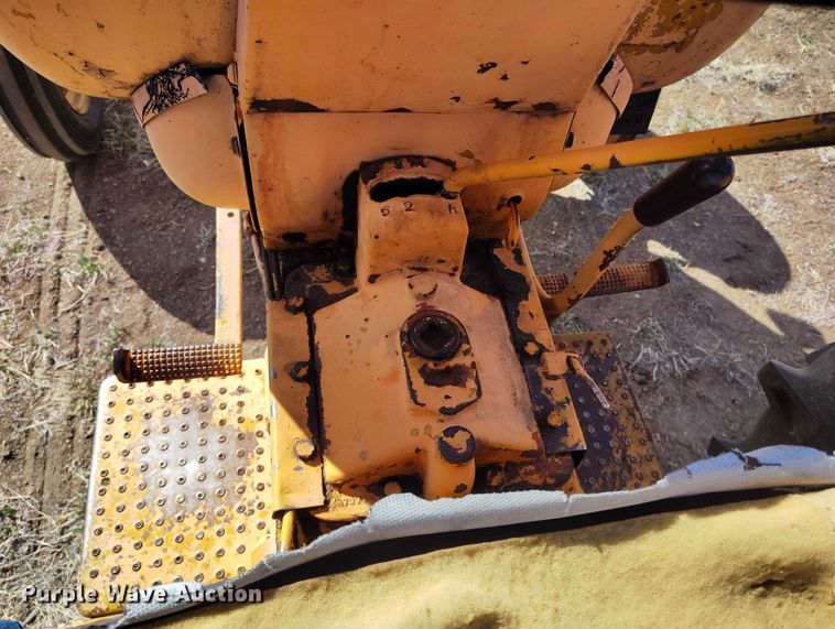 image for item ED0012 Minneapolis-Moline 445 tractor