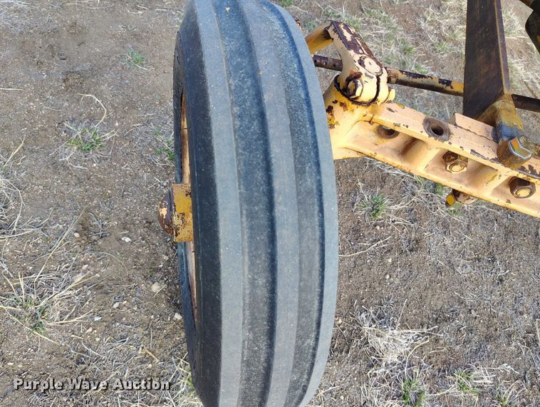 image for item ED0012 Minneapolis-Moline 445 tractor