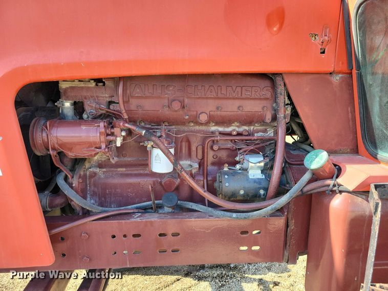 image for item EE0915 1975 Allis-Chalmers AC7060 tractor