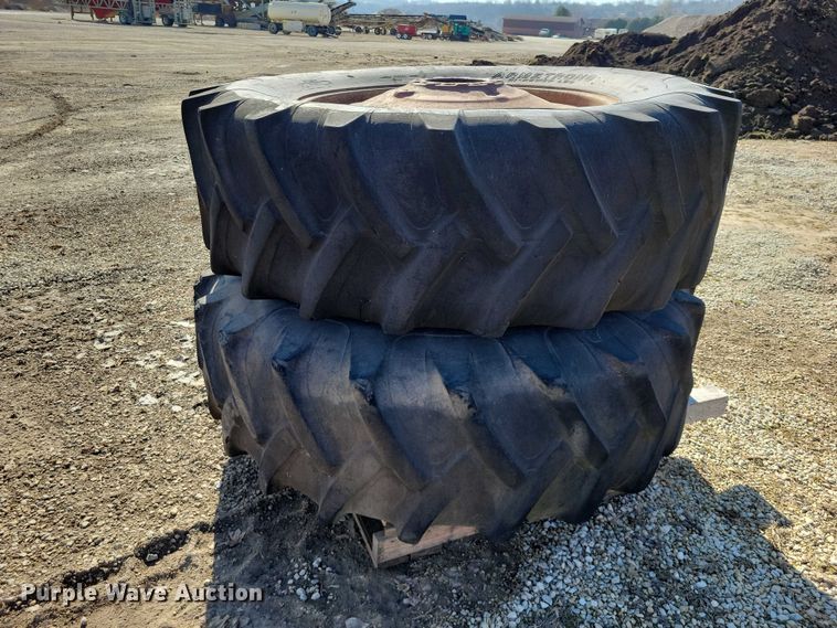 image for item EE0915 1975 Allis-Chalmers AC7060 tractor