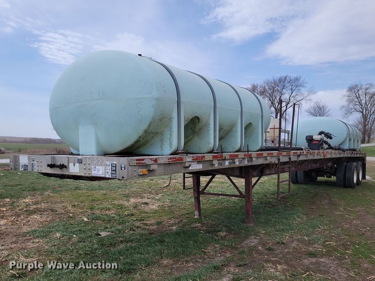 image for item EE0918 1997 Wilson CF-900 flatbed trailer