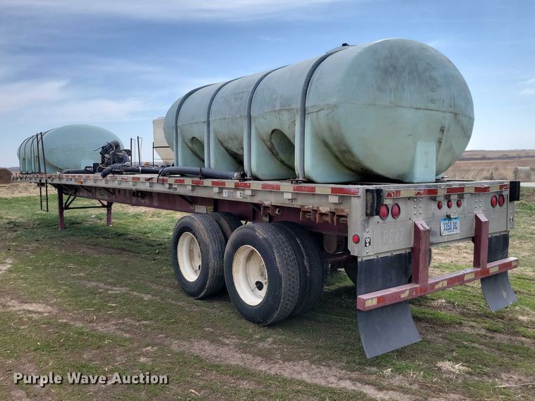 image for item EE0918 1997 Wilson CF-900 flatbed trailer