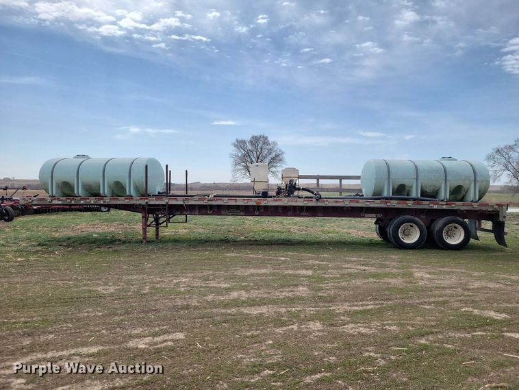 image for item EE0918 1997 Wilson CF-900 flatbed trailer