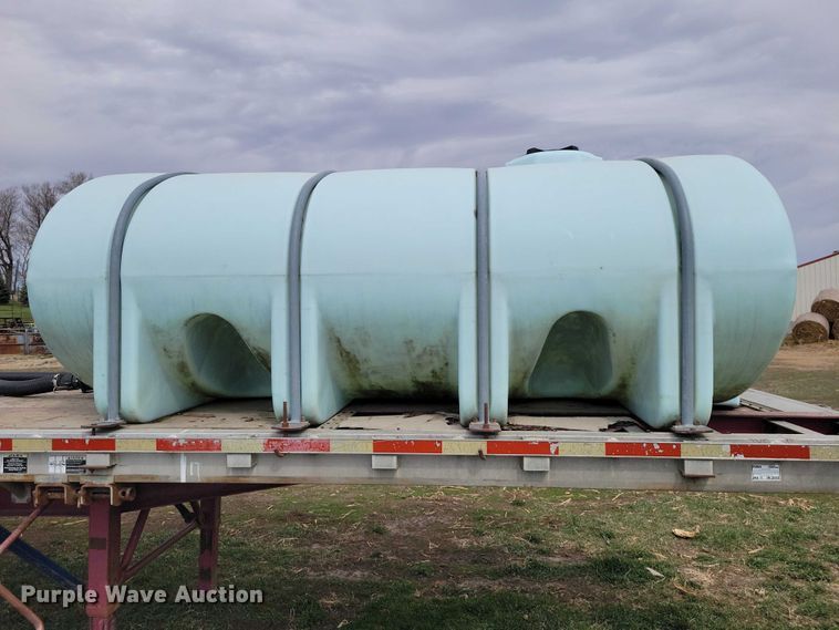 image for item EE0918 1997 Wilson CF-900 flatbed trailer