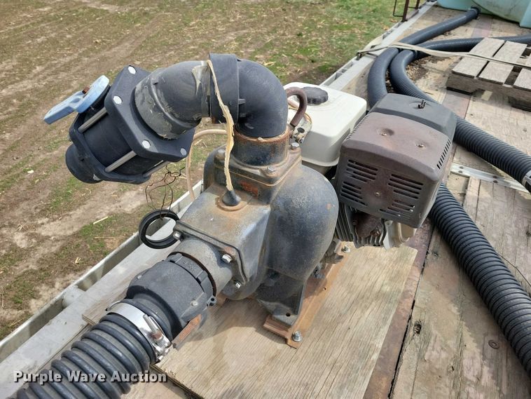 image for item EE0918 1997 Wilson CF-900 flatbed trailer