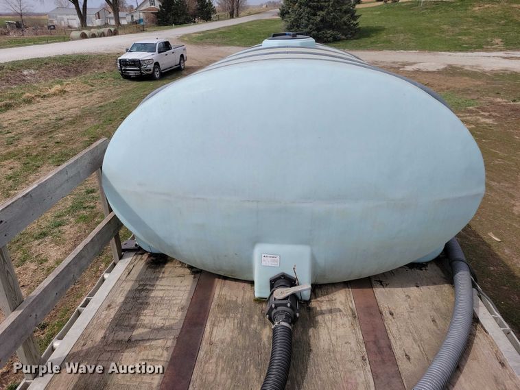 image for item EE0918 1997 Wilson CF-900 flatbed trailer