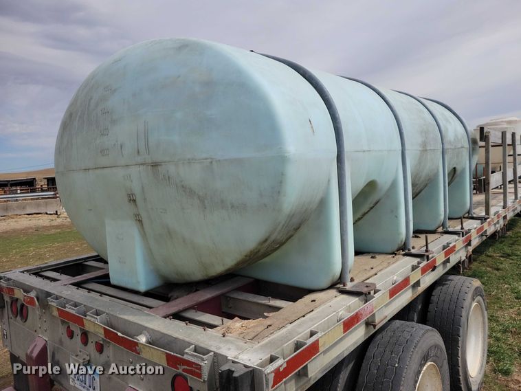 image for item EE0918 1997 Wilson CF-900 flatbed trailer