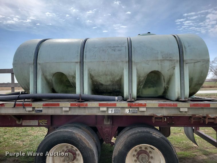 image for item EE0918 1997 Wilson CF-900 flatbed trailer