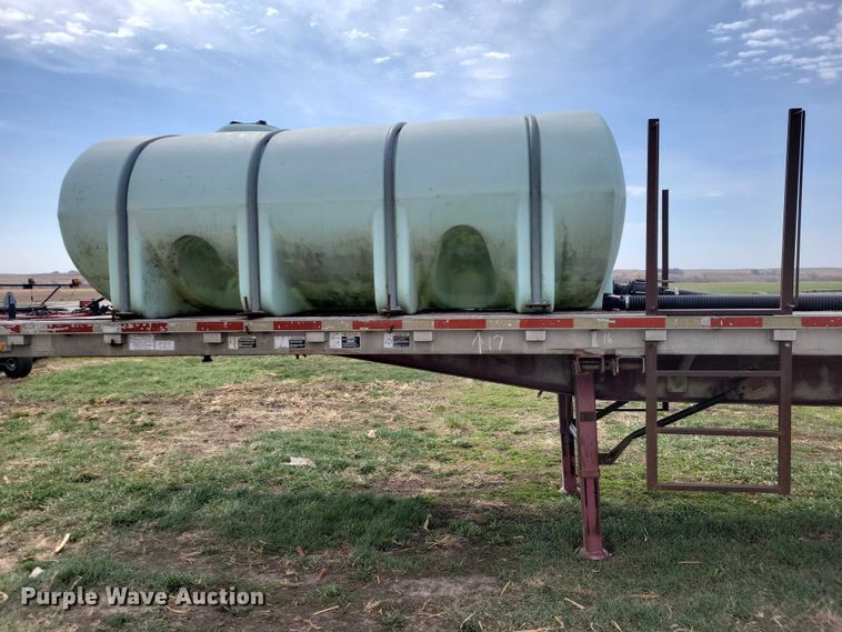 image for item EE0918 1997 Wilson CF-900 flatbed trailer