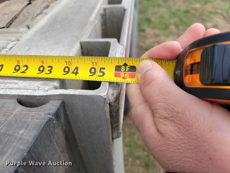 image for item EE0918 1997 Wilson CF-900 flatbed trailer