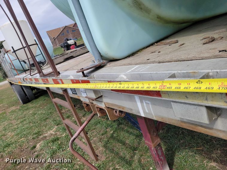 image for item EE0918 1997 Wilson CF-900 flatbed trailer