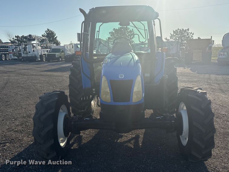 image for item EG8904 2005 New Holland TL100A MFWD tractor