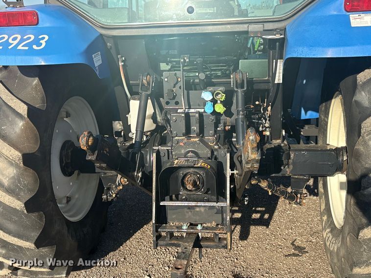 image for item EG8904 2005 New Holland TL100A MFWD tractor