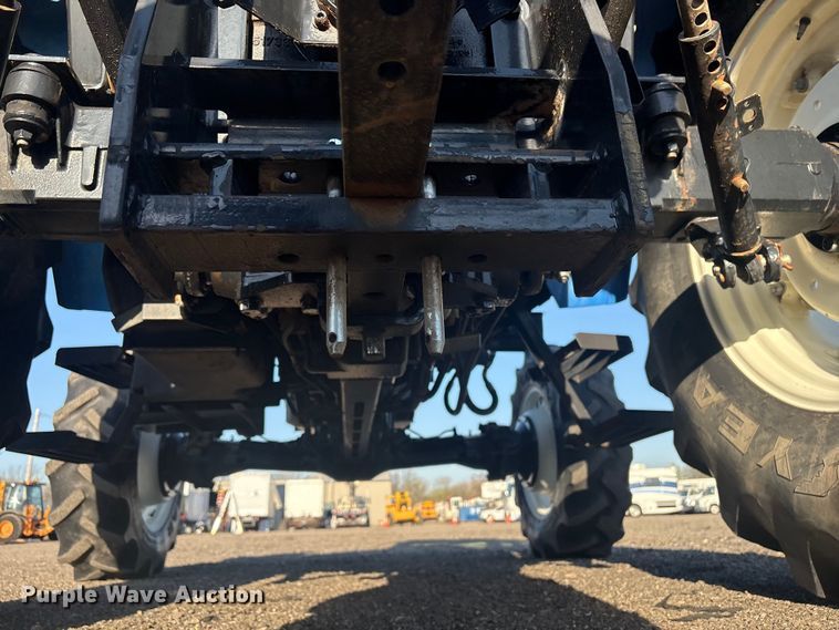 image for item EG8904 2005 New Holland TL100A MFWD tractor