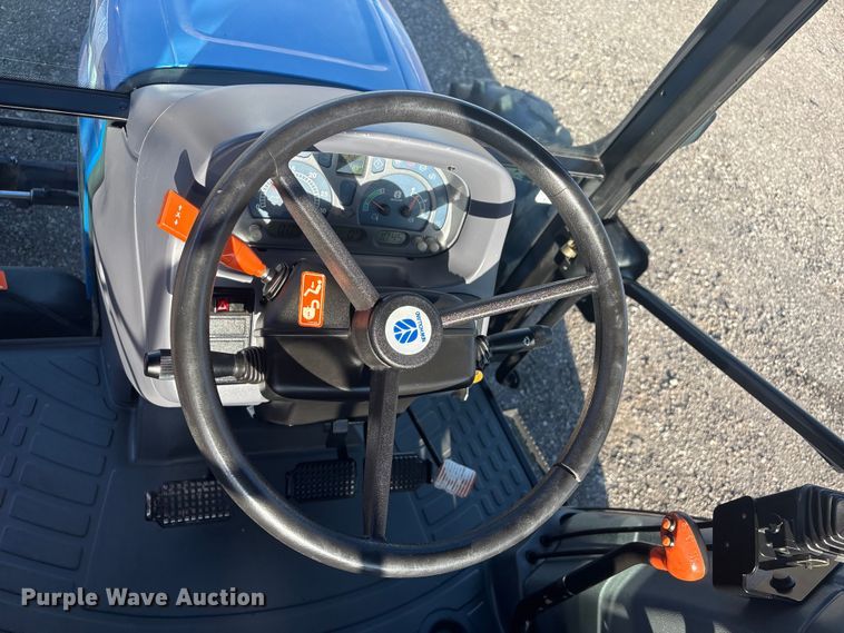 image for item EG8904 2005 New Holland TL100A MFWD tractor