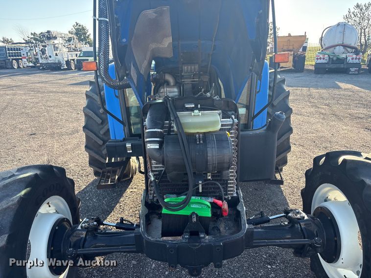 image for item EG8904 2005 New Holland TL100A MFWD tractor