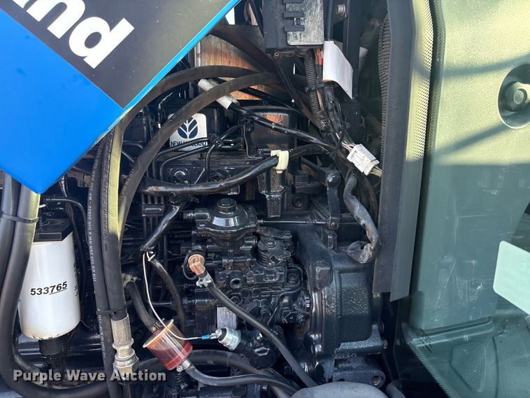 image for item EG8904 2005 New Holland TL100A MFWD tractor