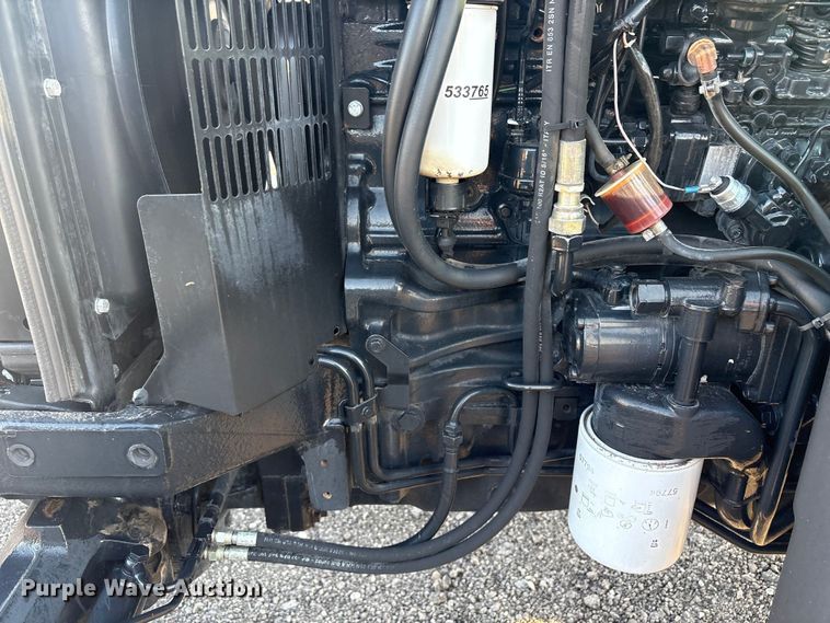 image for item EG8904 2005 New Holland TL100A MFWD tractor