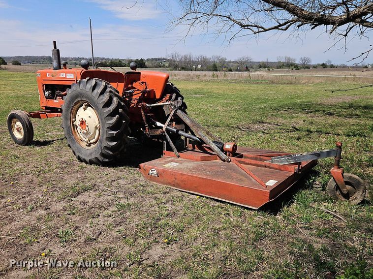image for item EO7216 1963 Allis-Chalmers D17 tractor