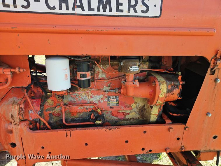 image for item EO7216 1963 Allis-Chalmers D17 tractor