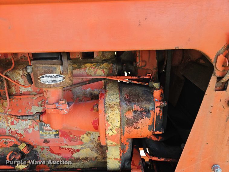 image for item EO7216 1963 Allis-Chalmers D17 tractor