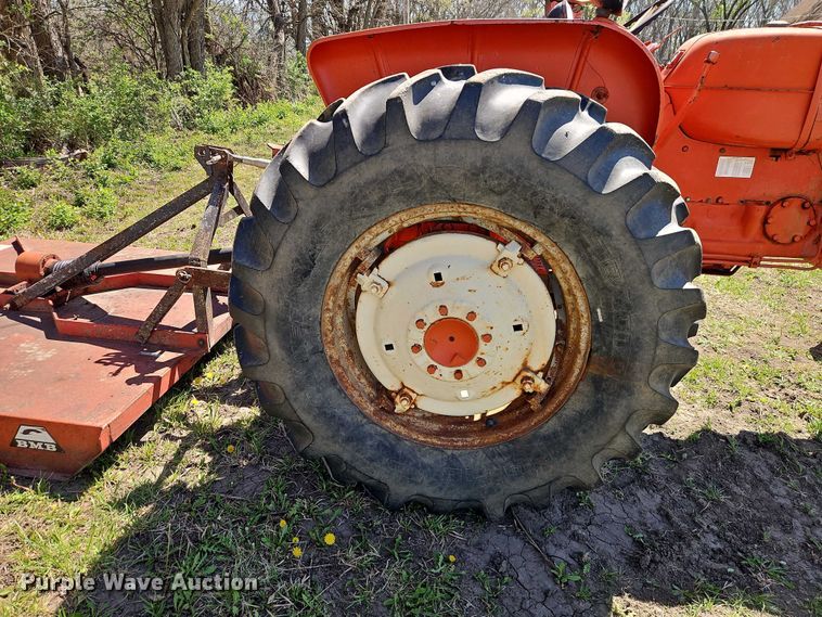 image for item EO7216 1963 Allis-Chalmers D17 tractor