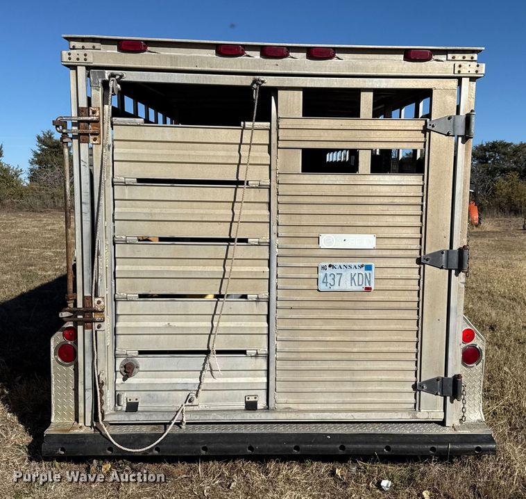 image for item EP0874 1983 Barrett livestock trailer