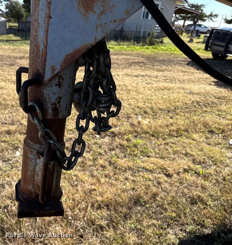 image for item EP0874 1983 Barrett livestock trailer