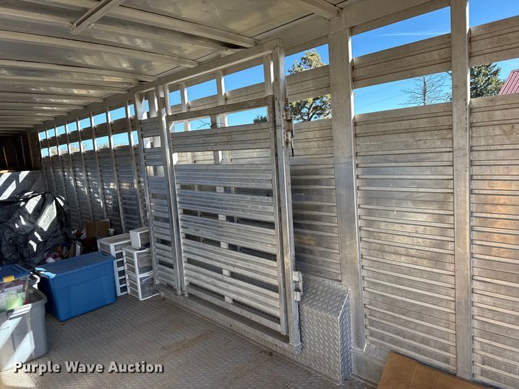 image for item EP0874 1983 Barrett livestock trailer