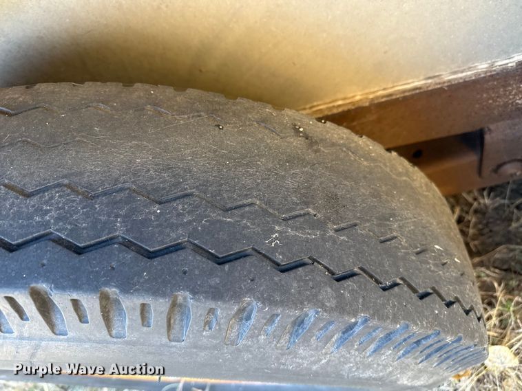 image for item EP0874 1983 Barrett livestock trailer