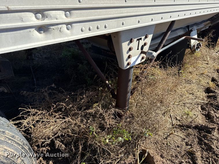 image for item EP0886 2001 Timpte grain trailer