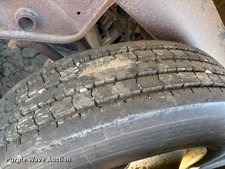 image for item EP0886 2001 Timpte grain trailer