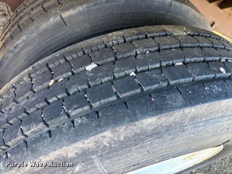 image for item EP0886 2001 Timpte grain trailer