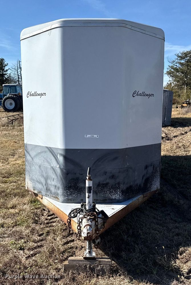 image for item EP0888 2008 Titan livestock trailer