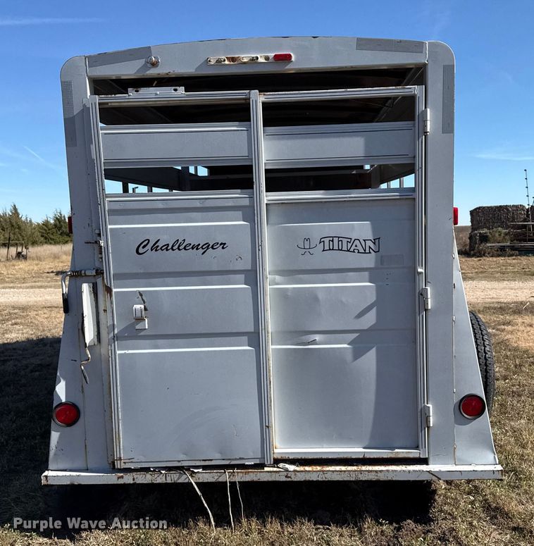 image for item EP0888 2008 Titan livestock trailer