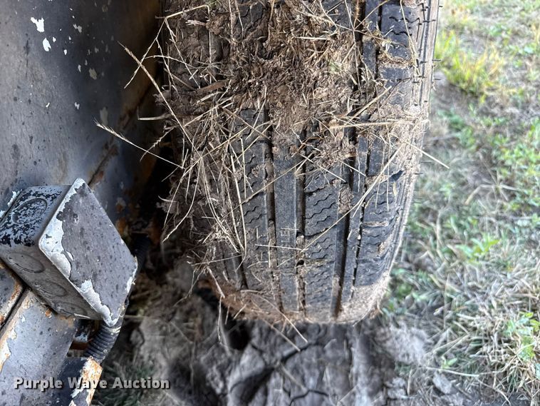 image for item EP0888 2008 Titan livestock trailer